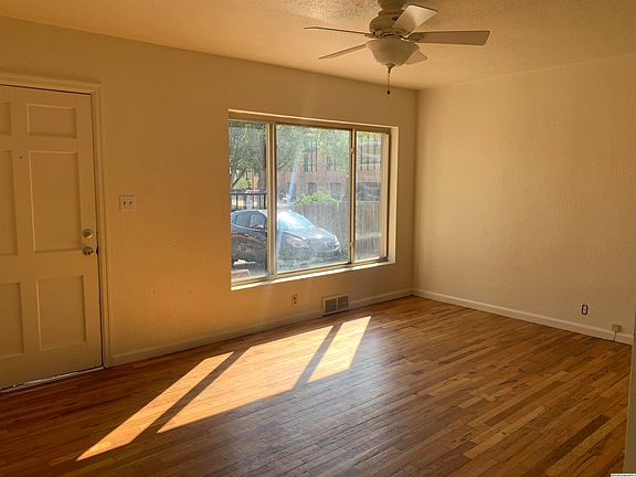 2nd image of 1207 Bradley St