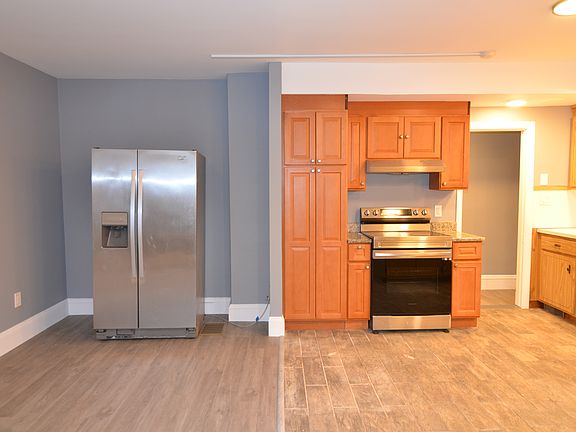 2nd image of 314 Highland Ave #1