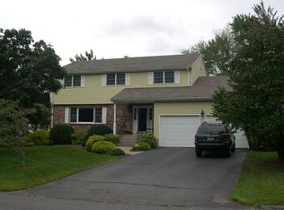 42 Chelsea Dr, Cromwell, CT 06416