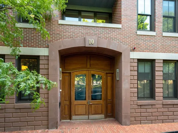 10 Saint George St Unit 103, Boston, MA 02118