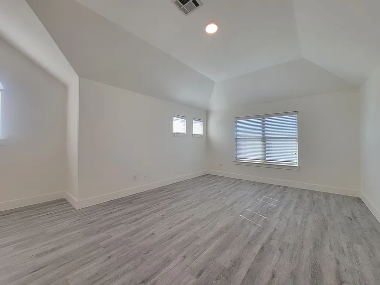 405 Darkwoods Dr — Photo 14