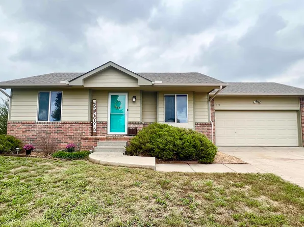 714 S Gatewood St, Valley Center, KS 67147