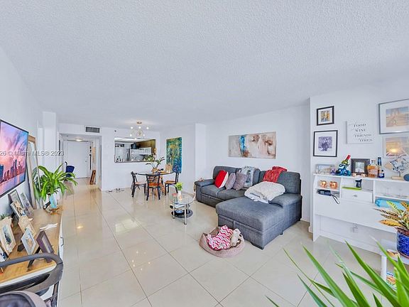 5th image of 1717 N Bayshore Dr #A-2737