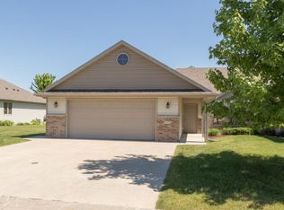 6410 Bandel Hills Ln NW, Rochester, MN 55901