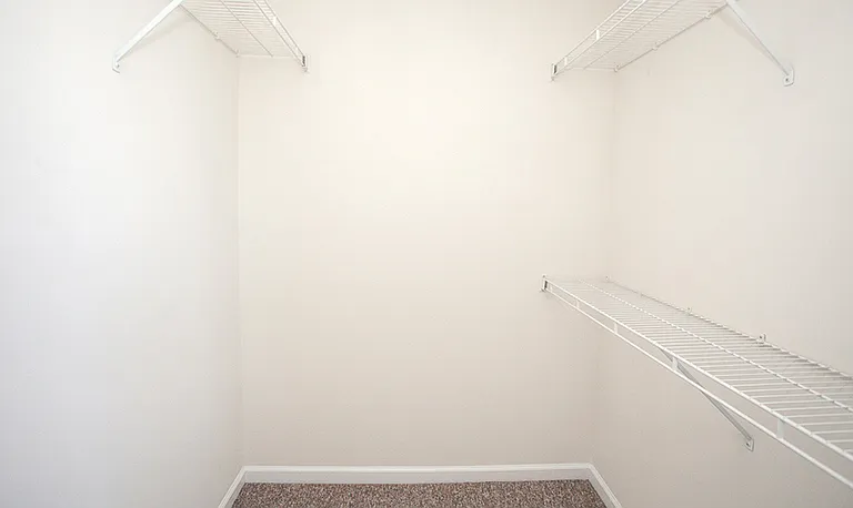 1334 Devon Ln — Photo 13