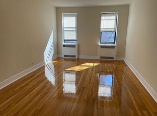 92-32 Queens Blvd #4, Rego Park, NY 11374