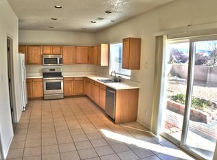 7000 Casa Elena Dr NE, Albuquerque, NM 87113