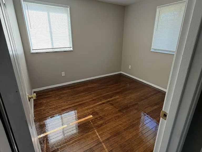 511 Jenson Rd — Photo 14