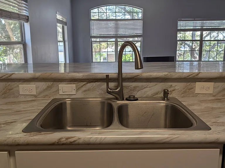 kitchen sink and breakfast counter
