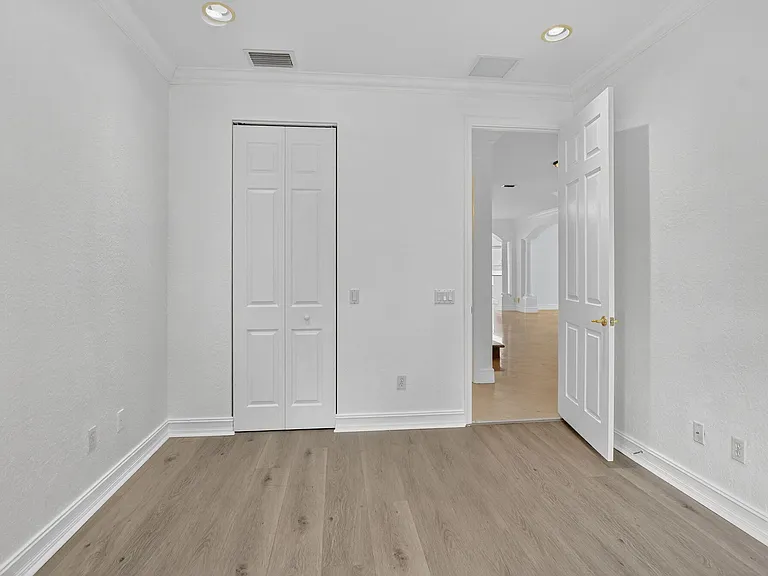 8326 Emerald Winds Cir — Photo 23
