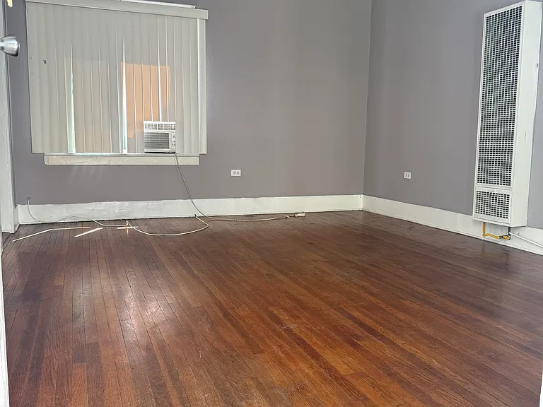 849-851 N Newport Ave #851-1/2 — Photo 9