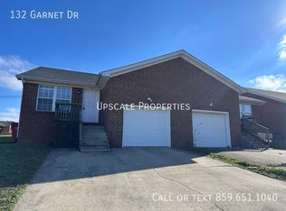 132 Garnet Dr, Nicholasville, KY 40356