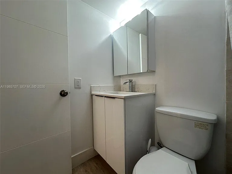 10900 SW 104th St #322 — Photo 25