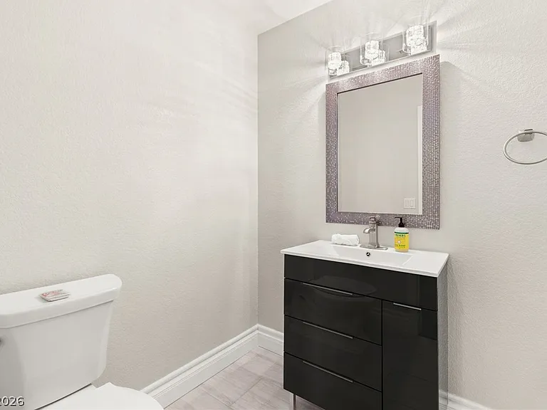 13 Dovetail Cir — Photo 57