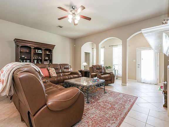 5th image of 2307 Trinity Manor Ln
