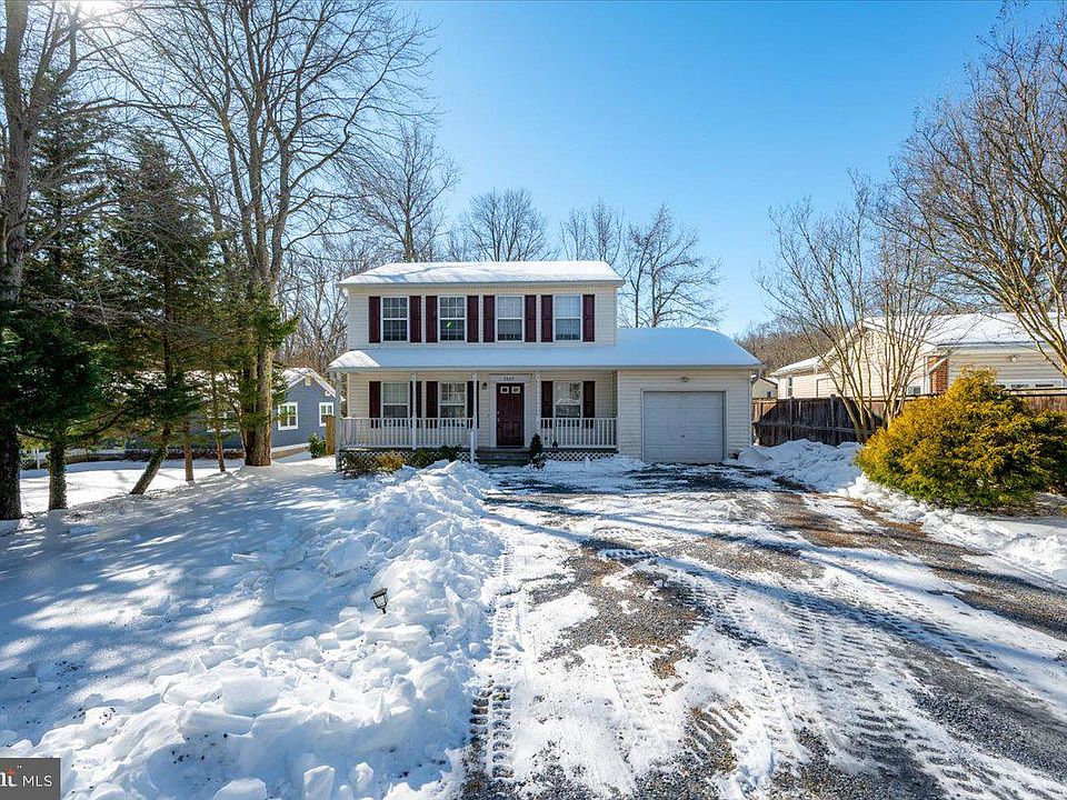 1st image of 3587 Loch Haven Dr