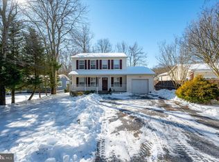 3587 Loch Haven Dr, Edgewater, MD