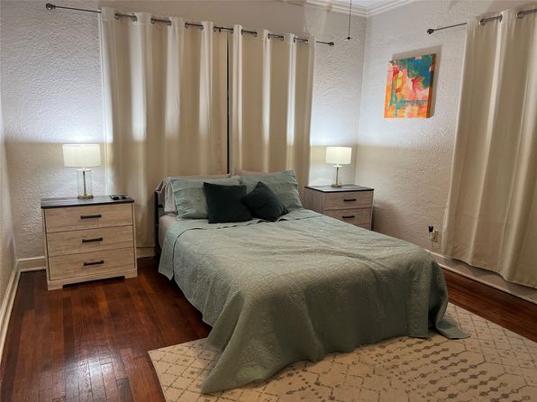 Additional property image - 902 S Oak Cliff Blvd #A-B, Dallas, TX 75208
