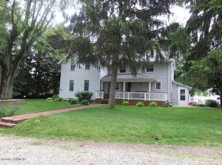 67067 Dailey Rd, Edwardsburg, MI 49112