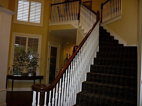 4th image of 1427 Biltmore Ct