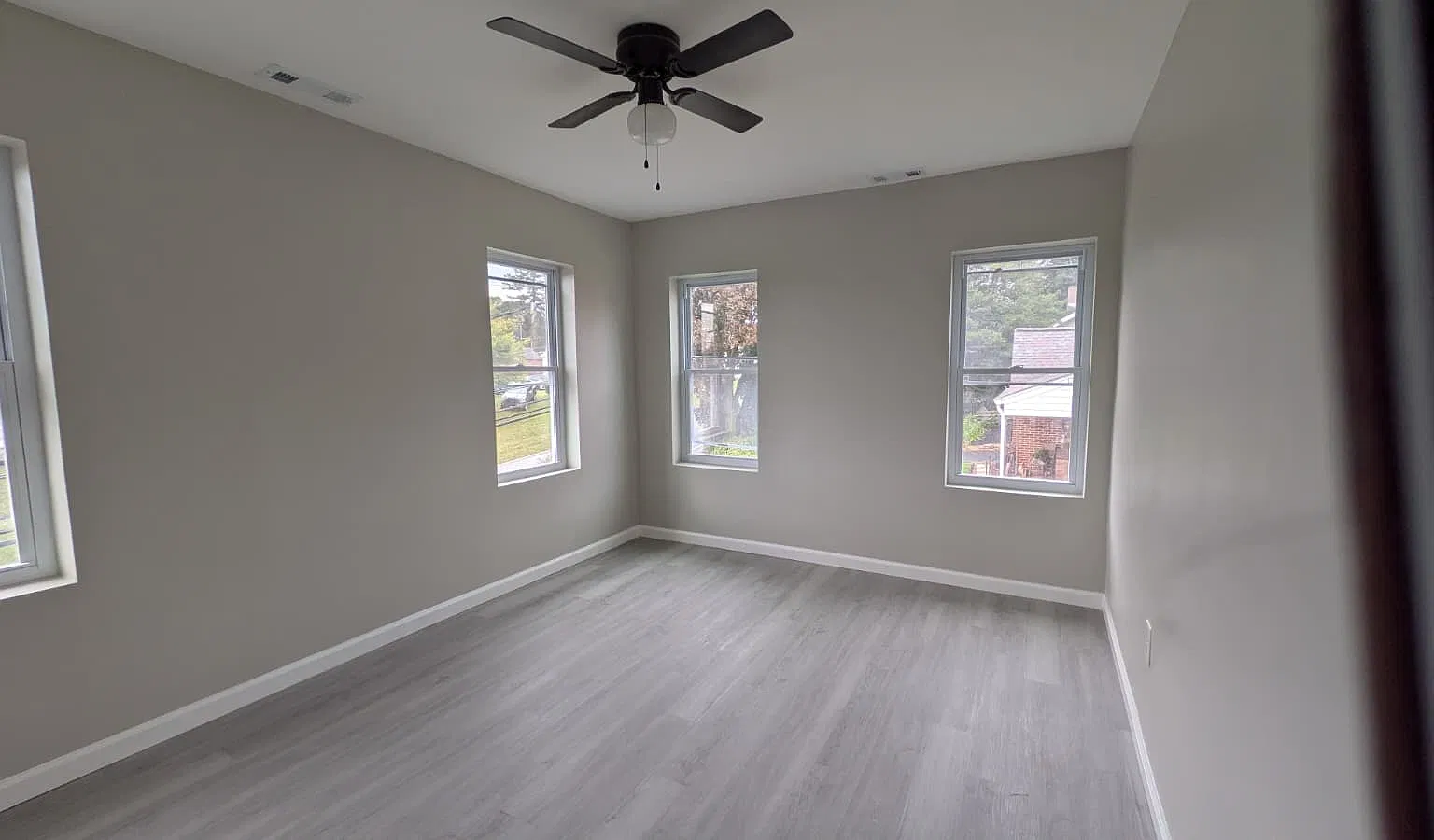 3 bed, 2.5 bath, 1396 sqft, $2,895 — Photo 4