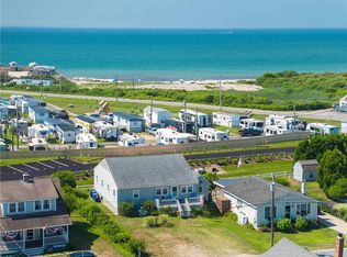 27 Holden Rd, South Kingstown, RI 02879