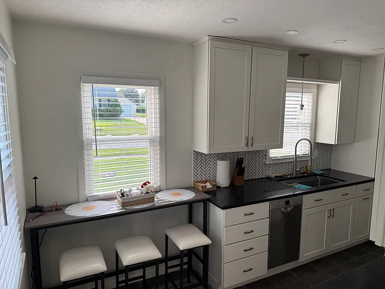 406 18th Ave SW — Photo 22