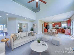 234 Roanoke Rd, Fletcher, NC 28732