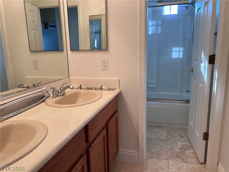 3031 Scenic Valley Way — Photo 16