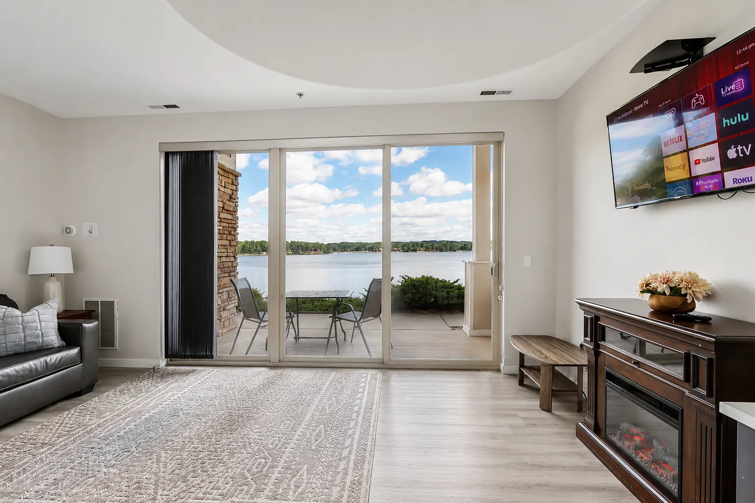 1 bed, 612 sqft, $1,800 — Photo 2