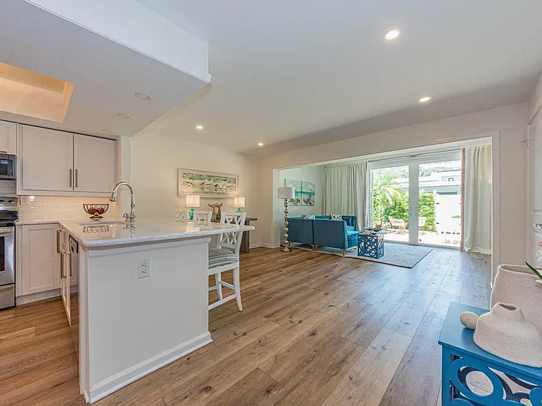 2735 Ocean Dr #A-18 — Photo 9