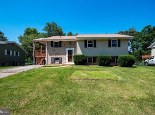 8282 Ahearn Dr, Millersville, MD 21108
