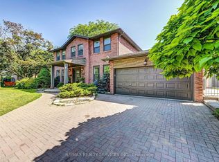 1570 Tipperary Ct, Mississauga, ON L5H 3Z4