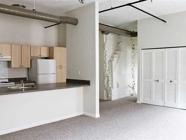 Armory Arts Apartments — Photo 3