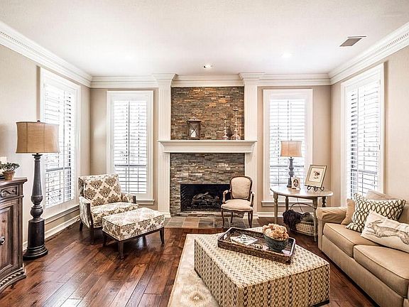 3rd image of 3804 Appomattox Cir
