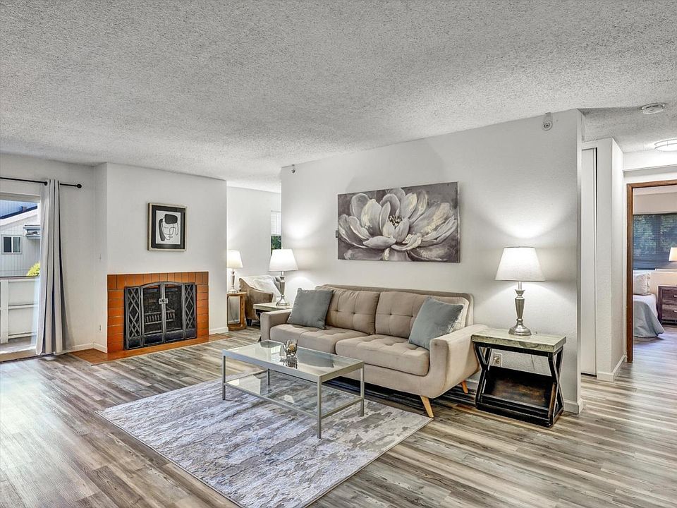 1st image of 302 Philip Dr APT 101