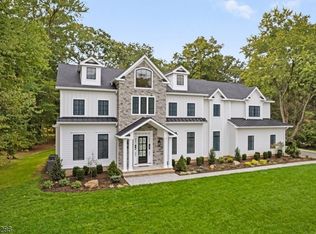 7 Woodcrest Rd, Florham Park, NJ 07932