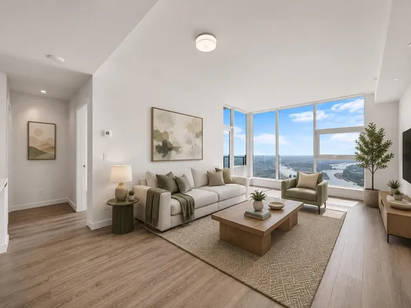680 Quayside Dr #4701, New Westminster, BC V3M 6Z6