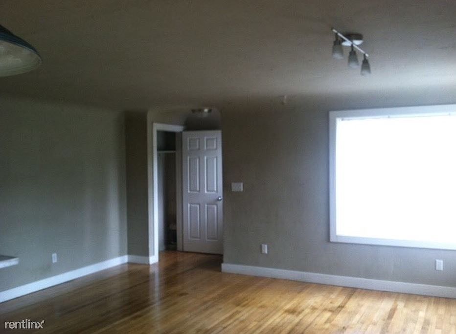2nd image of 1750 S Oakes St #A