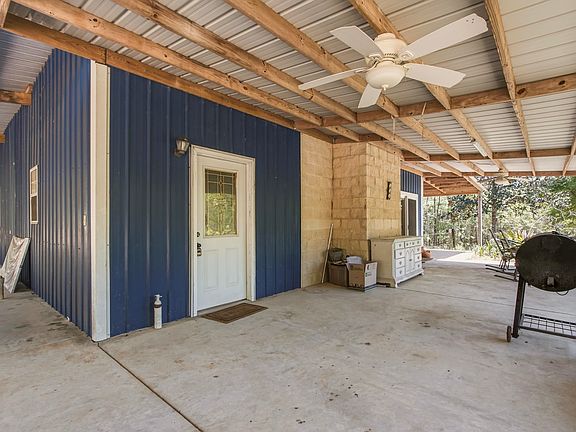 2nd image of 2412 Union Rd