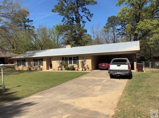 403 Tree Top Ln, Atlanta, TX 75551