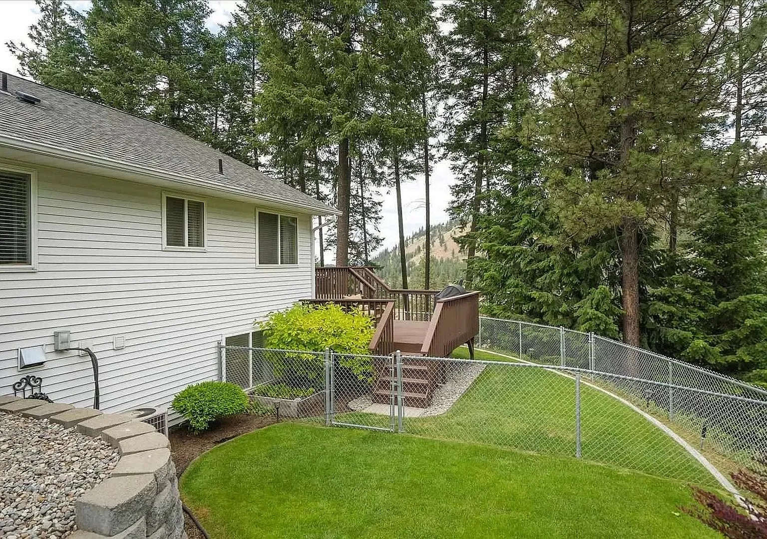 Coming soon! Qualchan Hills Geogeous 4 bed / 4 bath — Photo 2