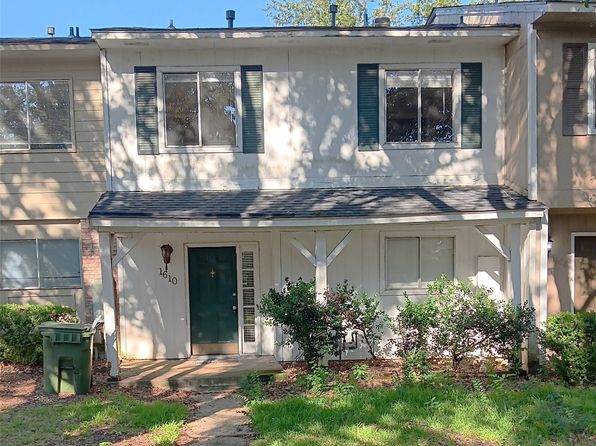 1610 Woodmere Loop