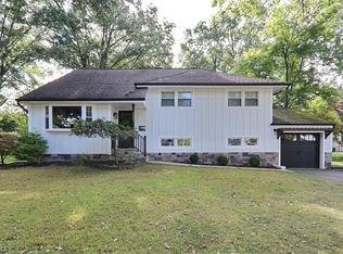 122 Roger Ave, Westfield, NJ 07090