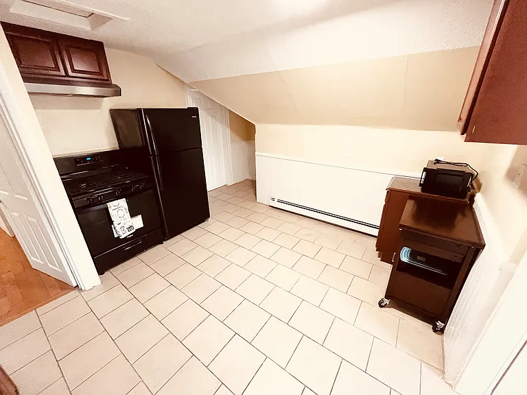 117 Lloyd St #3 — Photo 3