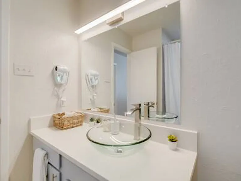 Jasmine Ln — Photo 22