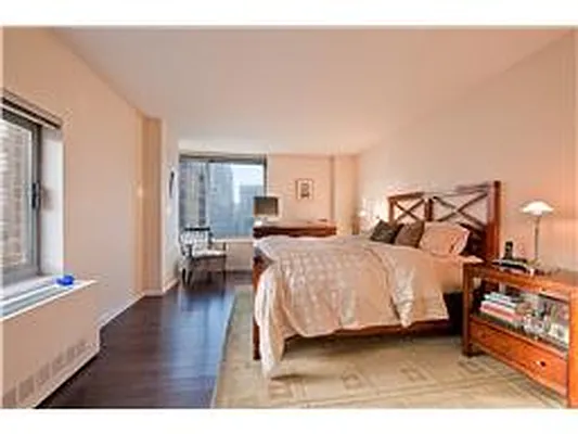 Rented by Douglas Elliman | media 39