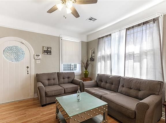 5th image of 4904 Painters St