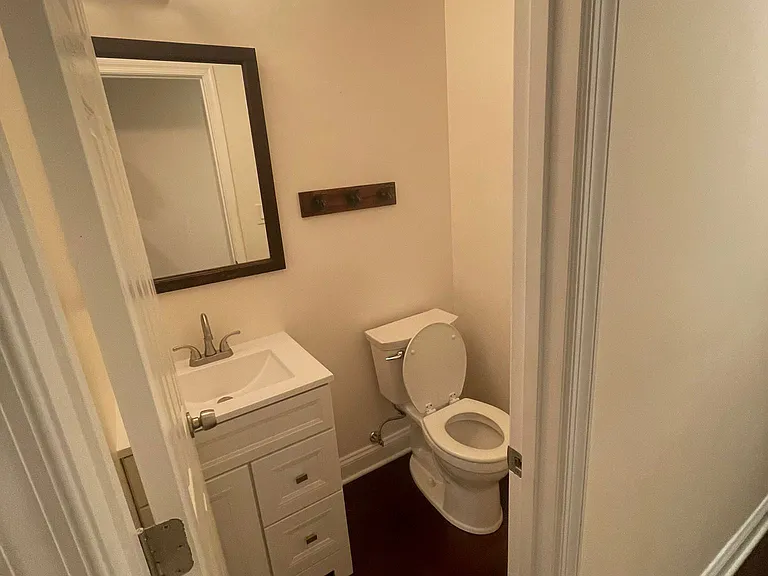 10017 Montauk Ave — Photo 15