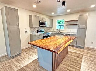 103 Phillips St, Saint Jo, TX 76265